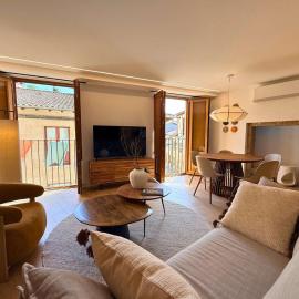 YourHouse O Canelar، فندق في أياريز