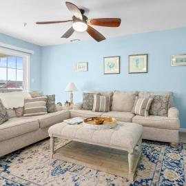 New 3br Family Beach Condo - Sleeps 9 – hotel w mieście Wildwood