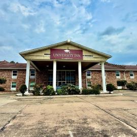 University Inn of Carbondale by Hotel O，卡本代爾的飯店