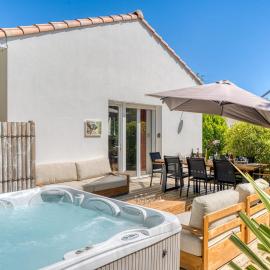 Villa Afrique du Sud - Domaine Le Sherwood, hotel in Notre-Dame-de-Monts