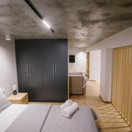 Triple Nest Korce, hotel a Korçë