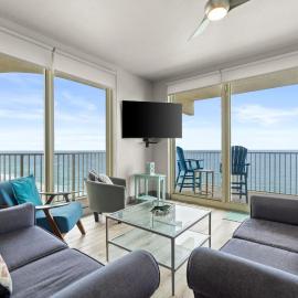 Shores of Panama 20th Floor Condo, Oversized Balcony, Sunset Heaven!
