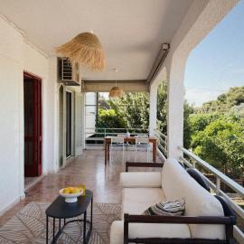 Sun Garden House Athens: Néa Mákri'de bir otel
