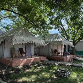 starry nights stay – hotel w mieście Batakūt