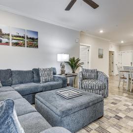 Golf + Poolside Days! Condo 9 Mi to Sunset Beach, hotel a Calabash
