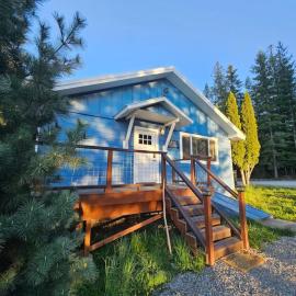 Lil Blue Dog Haven, hotel in Sagle