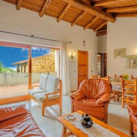 Sardinia Family Villas - Baja Sardinia Apartment with Sea View