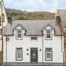 Dunella Traditional Cottage, Hotel in Callander