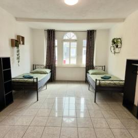 Construction worker's apartment in Hof, hotel Hofban