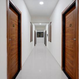 Hotel O Avanti Lodge, hotel a Kharakvasla
