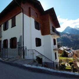 DOLOMITI Ferienwohnung, Appartamento vacanze.