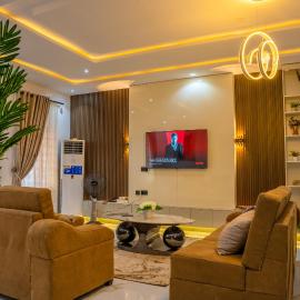 Stonehaven B- 2 Bedroom Luxury Shortlet Apartment Oluyole Ibadan, ξενοδοχείο στο Ιμπαντάν