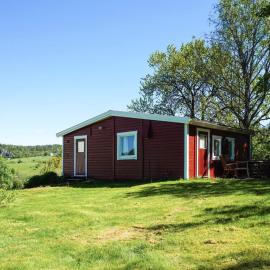 4 person holiday home in HÄLLEVADSHOLM，Hällevadsholm的飯店