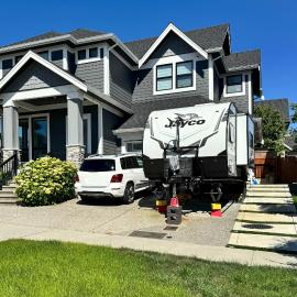 Cozy South Surrey Private Suite 1 Bedroom - 2 Beds - Separate Entrance, hotel in Surrey