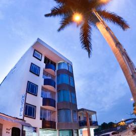 Hotel Confort Ariari, hotell i Granada