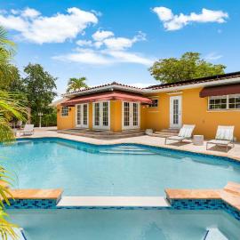 Cozy Retreat- Miami Springs Gem Pool & Grill