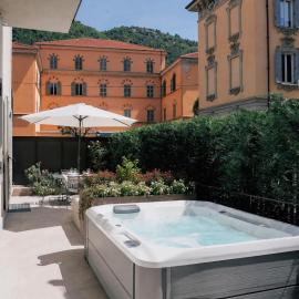 La Terrazza - Private Jacuzzi in Downtown Como