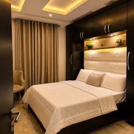 Restnest suite, hotel em Benin City