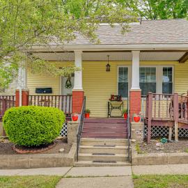 'Nana’s Tiny Flat' East Side Charmer Near Brown