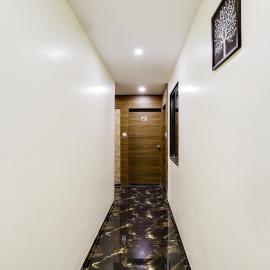 Gorwa में, होटल Hotel O Grand