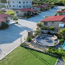Borak's Stone Village, hotel a Rizokarpaso