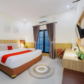 RedDoorz Plus @ La Asiana Guest House โรงแรมในKanggraksan