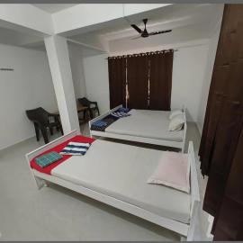 Hotel Matashree, hotel in Magdāl