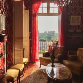 Chez les artistes，Servian的飯店
