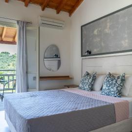 Villa Flower, hotel u Skijatosu