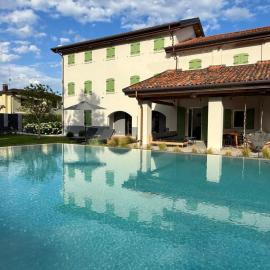 Jesolo Luxury Suites، فندق في جيسولو