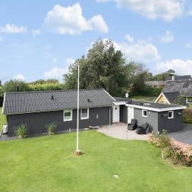 Holiday House Close To The Beach