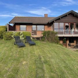 Unique Nature Holiday With Panoramic Water Views, hotell i Ølsted