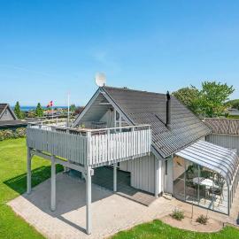 Perfect Setting For A Family Holiday By Sea