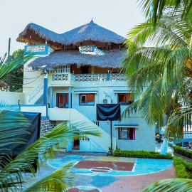 Marionel Hôtel, hotel in Ampilahoa