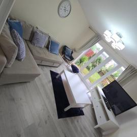Nash Gardens Luxury Retreat, hotel a Amblecote