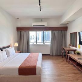 103 Hotel by manatidur