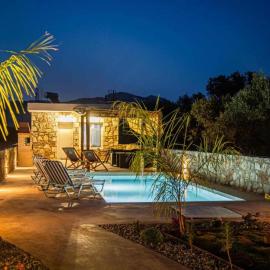 Villa Arti Charaki