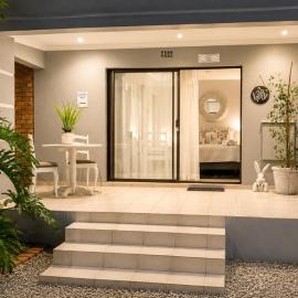 Zhantique Guest House 1- Unit 1, hotel in Boksburg