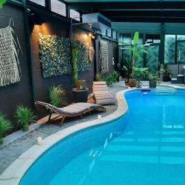 Villa with Private Pool in Hamois 350 m², khách sạn ở Hamois
