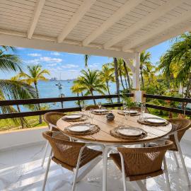 Sunset Paradise, hotel u gradu 'Baie Nettle'