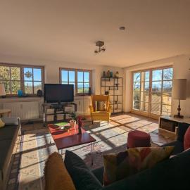Große Ferienwohnung im Allgäu mit Bergblick, Garten & Balkon