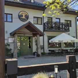 Karczma Karnasów, hotel di Cisna