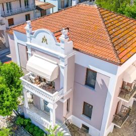Acropolis Hotel, hotell i Limenas