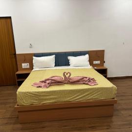 Hotel RK Palace, hotel a Sehot