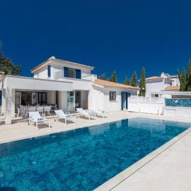 Psarolimano Luxury Villa