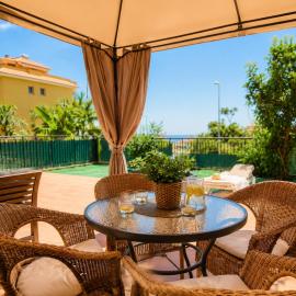 Spacious Apartment with Garden & Terrace