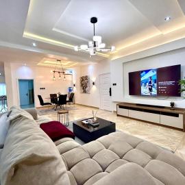 Mex cozy three beds Parkview estate Ikoyi
