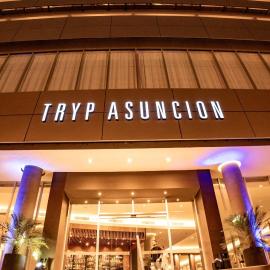 Tryp by Wyndham Asuncion, hótel í Asuncion
