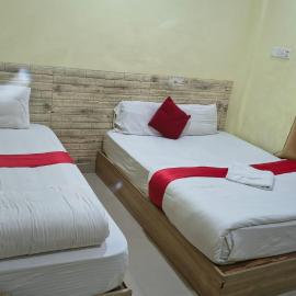 Kutumba Home, hotel a Siddharthanagar