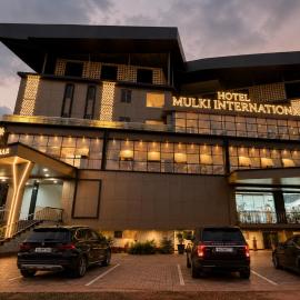 Hotel Mulki International, hotel di Mūlki